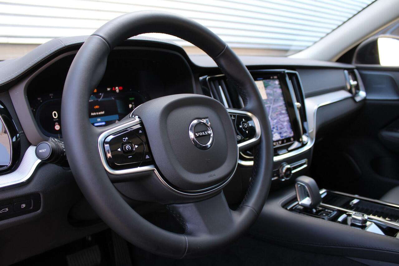 Volvo S60 2.0 Recharge T8 AWD Ultimate Dark | Schuif/Kantel dak | Head-up | H/K | BLIS | Leder | Pilot Assist