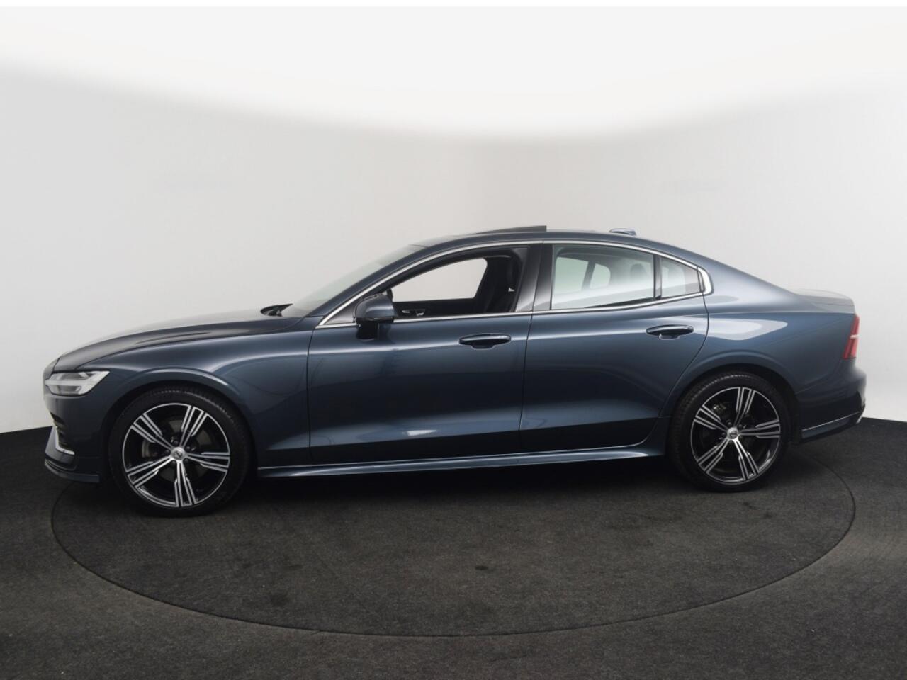 Volvo S60 2.0 B3 Inscription | Schuifdak o ACC o Leder o 19" o 1e Eig.