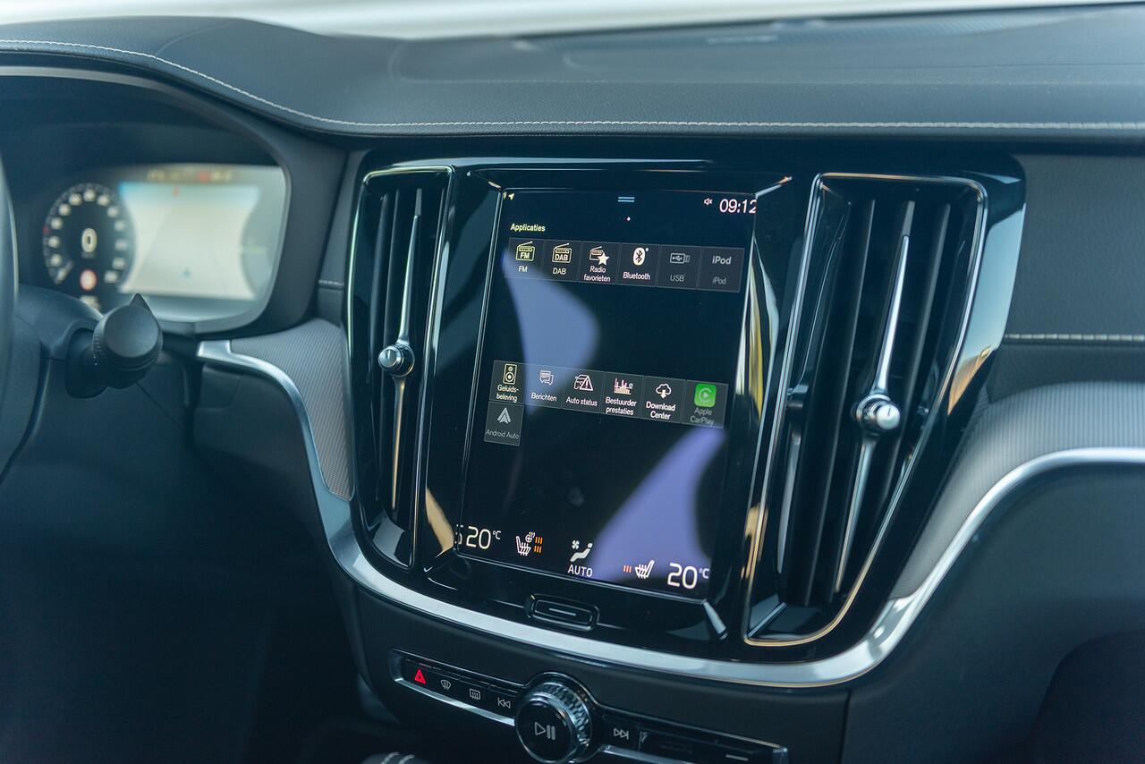 Volvo S60 T6 Aut. Plug-in Hybrid R-Design Leder ACC 360Camera 340pk