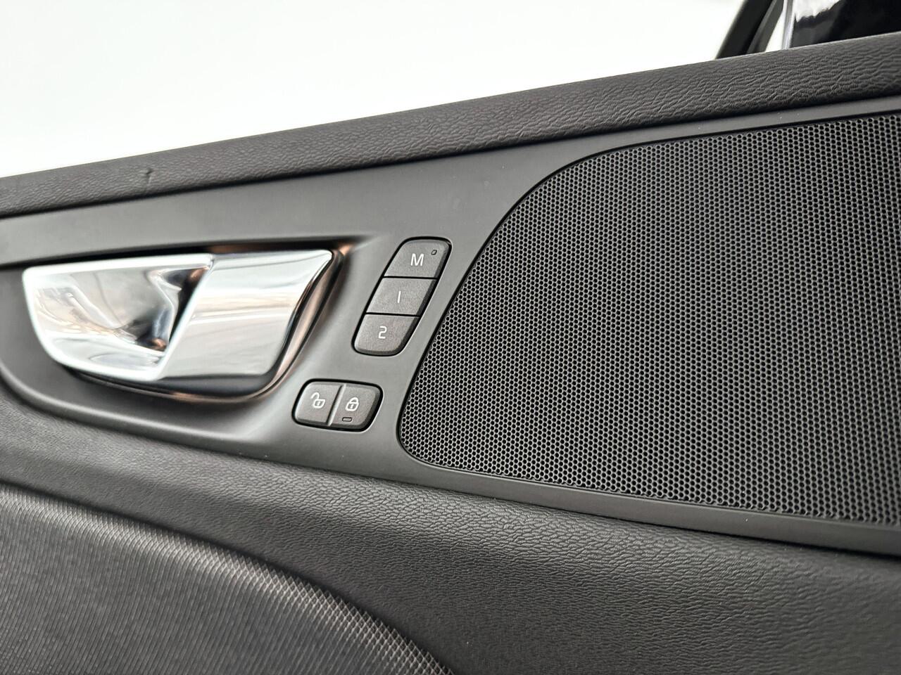 Volvo S60 T6 AWD Twin Engine R-Design | Parkeercamera | Stoelverwarming