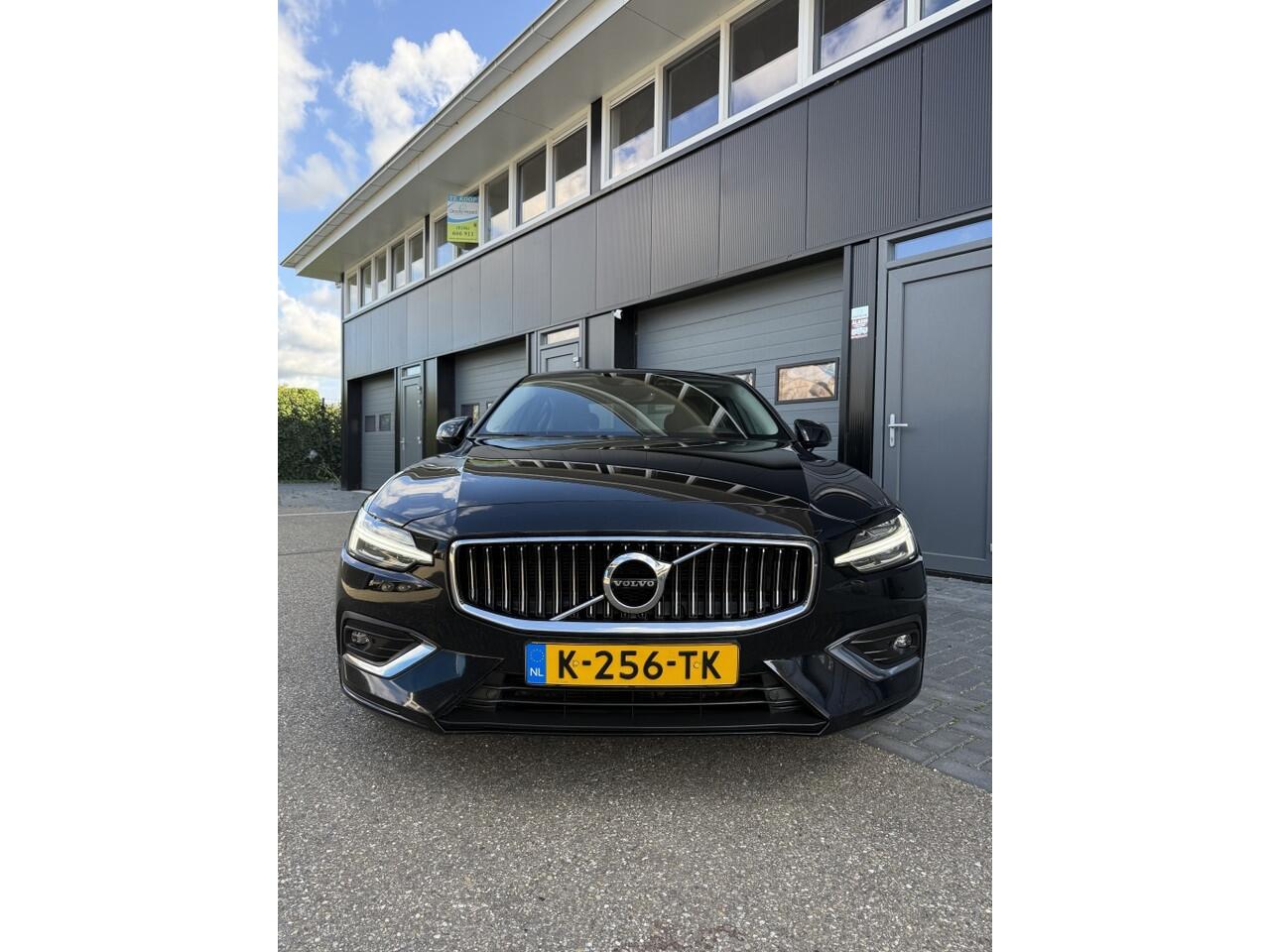 Volvo S60 2.0 B4 Inscription Stoel, Stuur- én Voorruitverw, Keyless, Cam