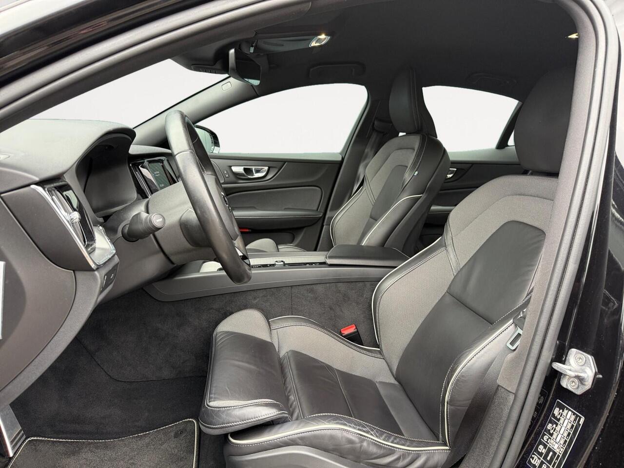 Volvo S60 2.0 B4 R-Design | Sportstoelen | Harman/Kardon Audio | Stoelverwarming | Trekhaak |