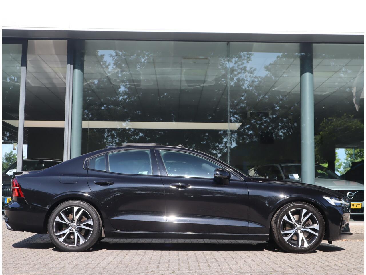 Volvo S60 2.0 B3 R-Design / Panoramadak