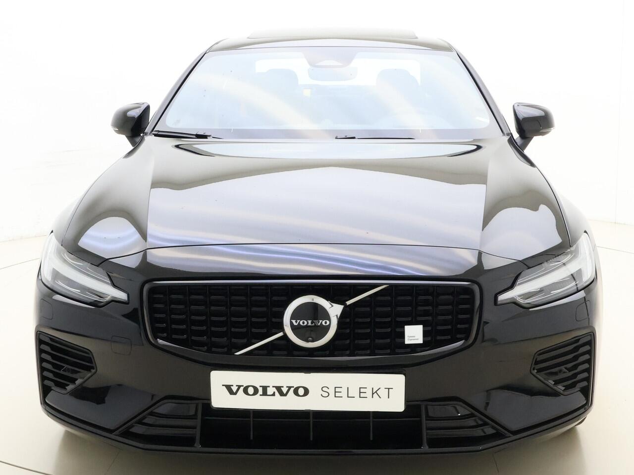 Volvo S60 T8 455pk AWD Polestar Engineered / B&W Audio / Gelaagd glas / 20 inch / Öhlins instelb. dempers / Brembo remmen / Panoramadak / 360 Camera / Trekhaak / Head-Up /