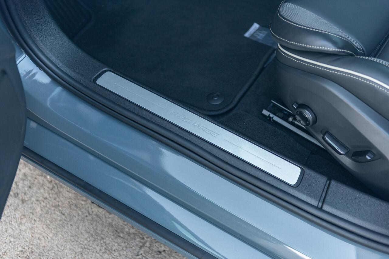 Volvo S60 T6 Aut. LongRange Ultimate Dark ACC Leder Stoel+Stuurverwarming 350pk