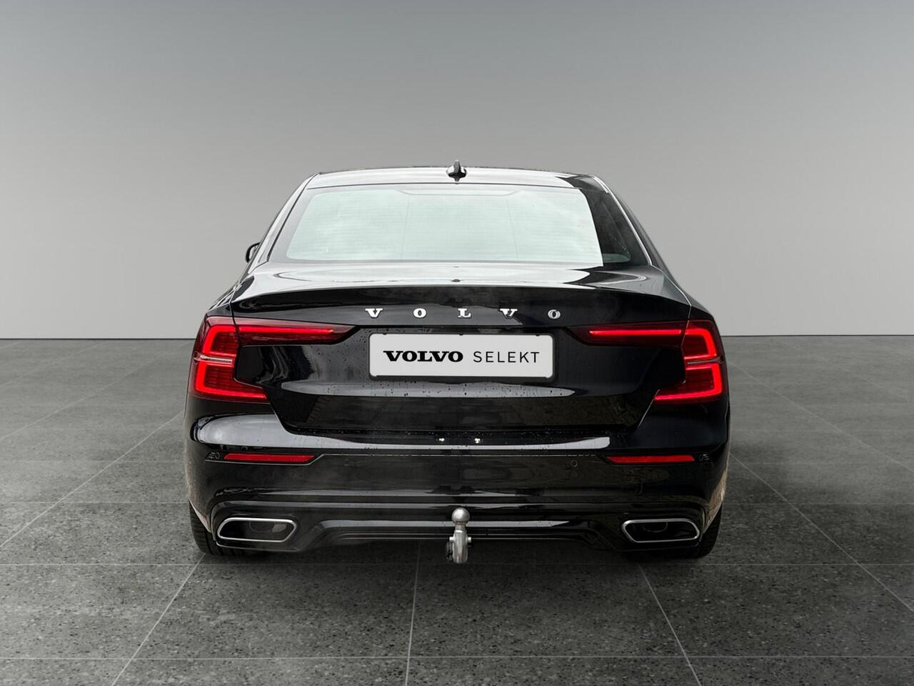 Volvo S60 2.0 B4 R-Design | Sportstoelen | Harman/Kardon Audio | Stoelverwarming | Trekhaak |