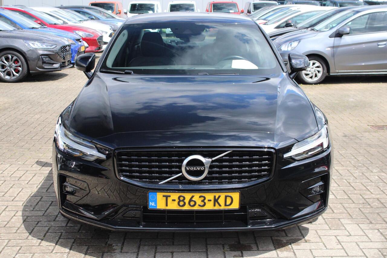 Volvo S60 2.0 B3 R-Design | zuid | Wegklapbare Trekhaak | Lederen Stoelbekleding | Climate Control | Cruise Control | Achteruitrijcamera |