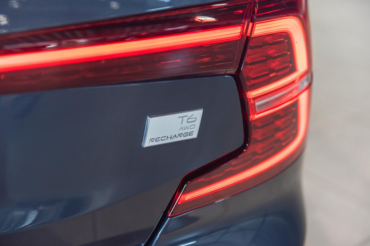 Volvo S60 T6 Aut. Plug-in Hybrid R-Design Leder ACC 360Camera 340pk