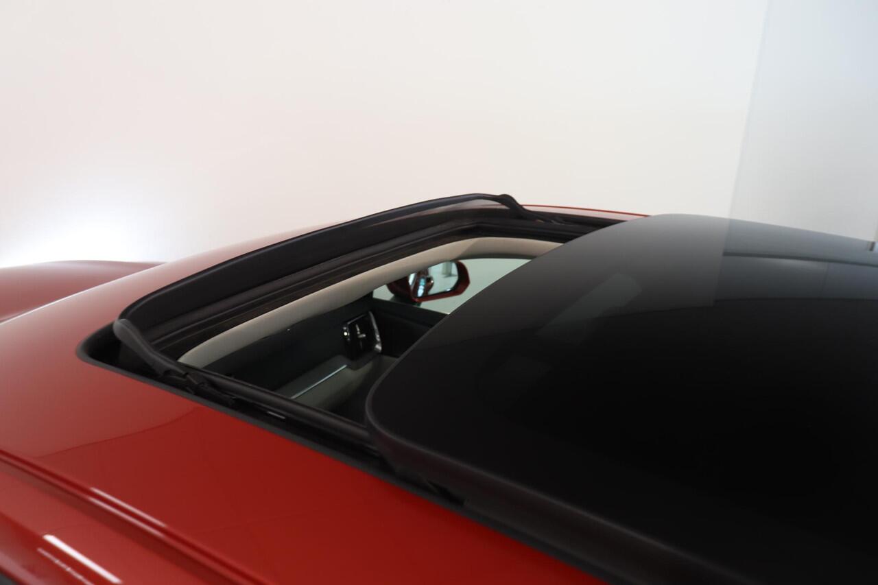 Volvo S60 2.0 B3 Inscription | Schuif kantel dak | Harman Kardon | Leder | Navigatie | Camera |