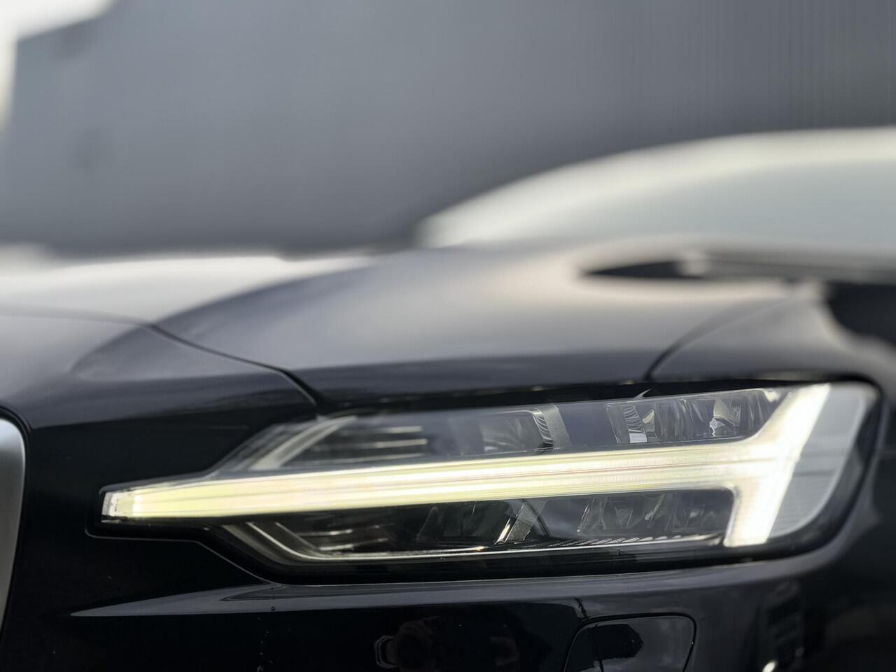 Volvo S60 2.0 T5 R-DESIGN | FULL OPTION