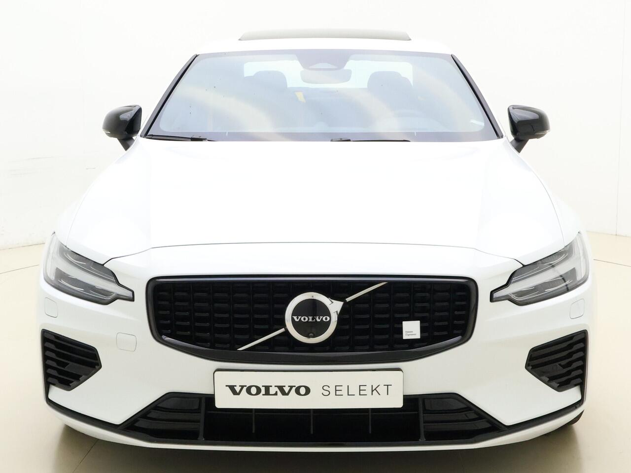 Volvo S60 T8 455pk AWD Polestar Engineered / B&W Audio / Gelaagd glas / Öhlins instelb. dempers / Brembo remmen / Panoramadak / 360 Camera / Head-Up /