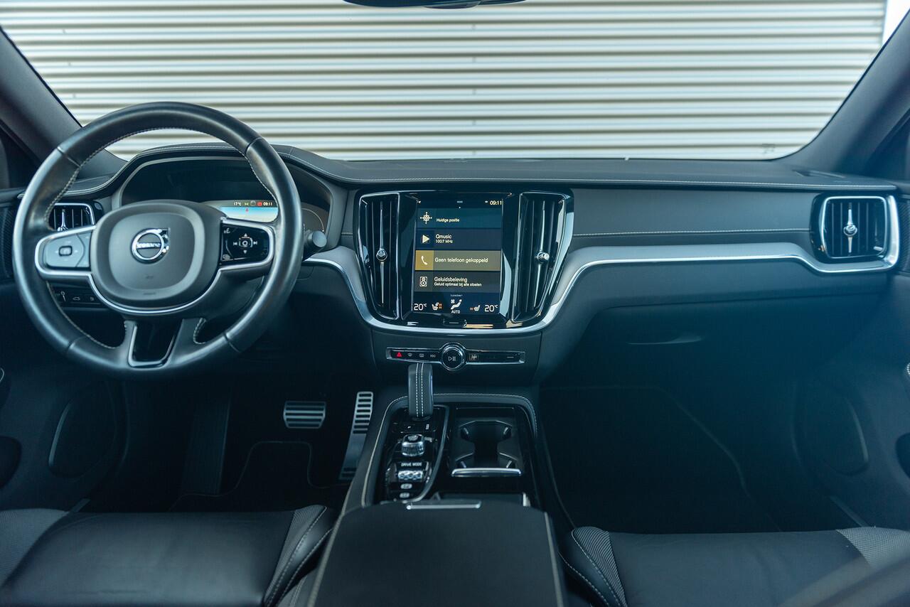 Volvo S60 T6 Aut. Plug-in Hybrid R-Design Leder ACC 360Camera 340pk