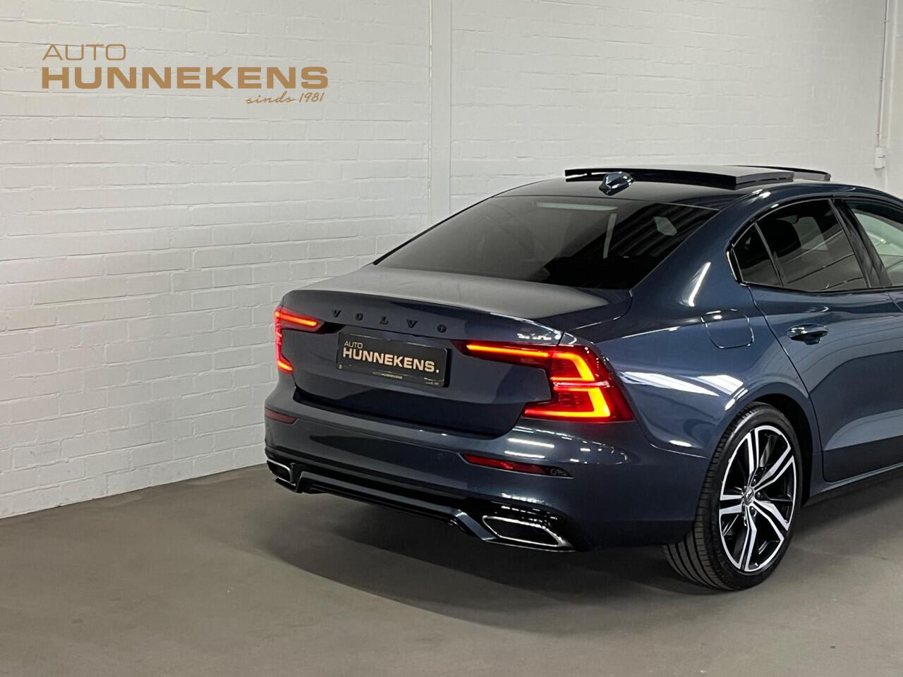 Volvo S60 2.0 B3 R-design | Open dak | Adaptive cruise control | Harman/Kardon | Memory | 360 graden Camera