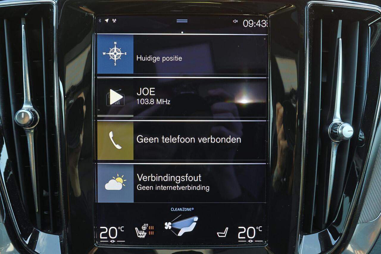 Volvo S60 T8 AWD Polestar Engineered - Schuifdak - IntelliSafe Assist - Adaptieve LED koplampen - Harman/Kardon audio - Parkeercamera achter - Verwarmde voorstoelen, stuur & achterbank - Parkeersensoren voor & achter - Elektr. bedienb. voorstoelen met geheugen - St