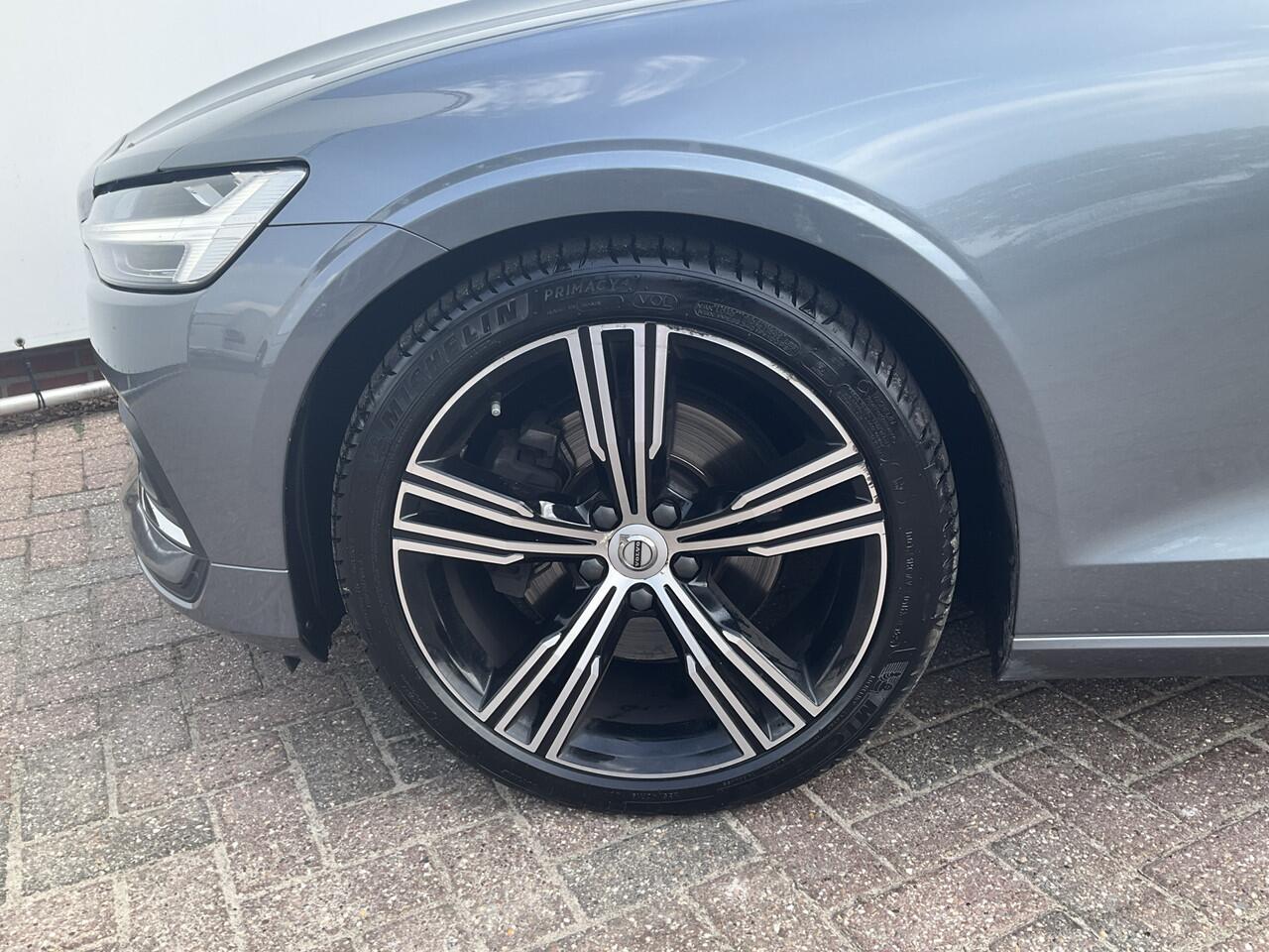 Volvo S60 2.0 B3 Inscription Pano Harman/Kardon Leer Stoel/Stuurverw Voll.Onderhouden!