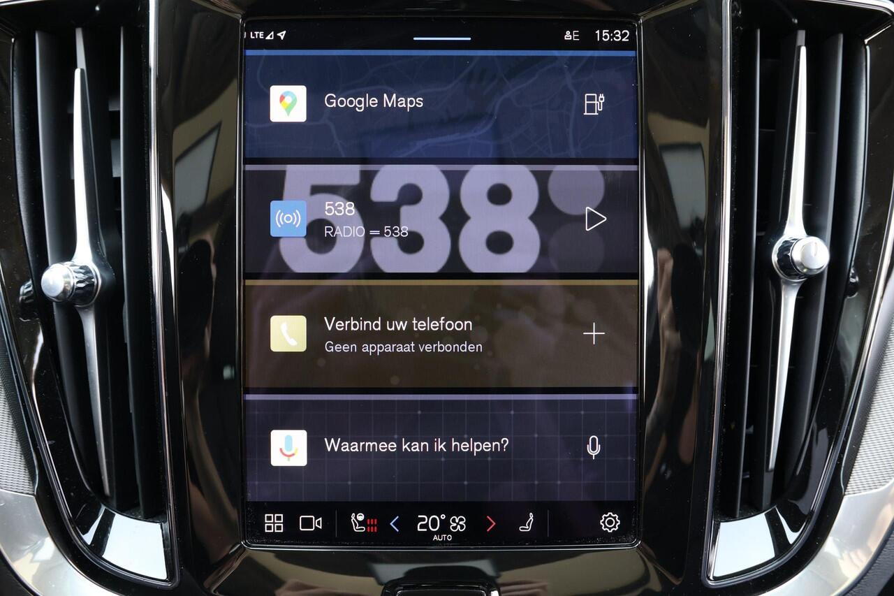 Volvo S60 Recharge T6 AWD Ultimate Bright - Panorama/schuifdak - IntelliSafe Assist & Surround - 360º Camera - Adaptieve LED koplampen - Verwarmde voorstoelen, stuur & achterbank - Parkeersensoren voor & achter - Elektr. bedienb. voorstoelen met geheugen - Head up 