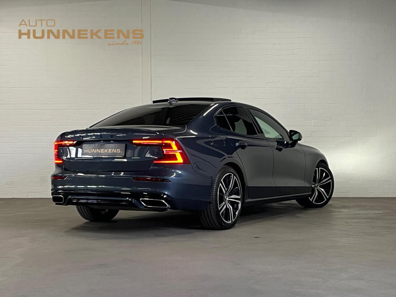 Volvo S60 2.0 B3 R-design | Open dak | Adaptive cruise control | Harman/Kardon | Memory | 360 graden Camera