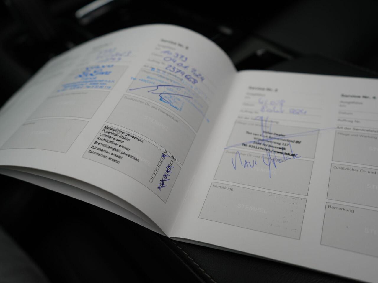 Volvo S60 Recharge T8 AWD R-Design Plug in Hybrid 391pk Black Dealer O.H PHEV | Schuifdak | Bowers & Wilkins | Head Up | Adaptive Cruise | 360 Camera | Luxe Lederen Sportstoelen Massage & Memory | 19"L.M | Keyless | Navigatie |