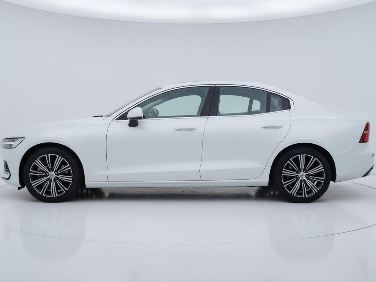 Volvo S60 2.0 B4 Inscription | Pilot assist | Multimedia/navi | Leder | Harman&Kardon | Stoelverwarming V+A | Memory stoelen L+R |