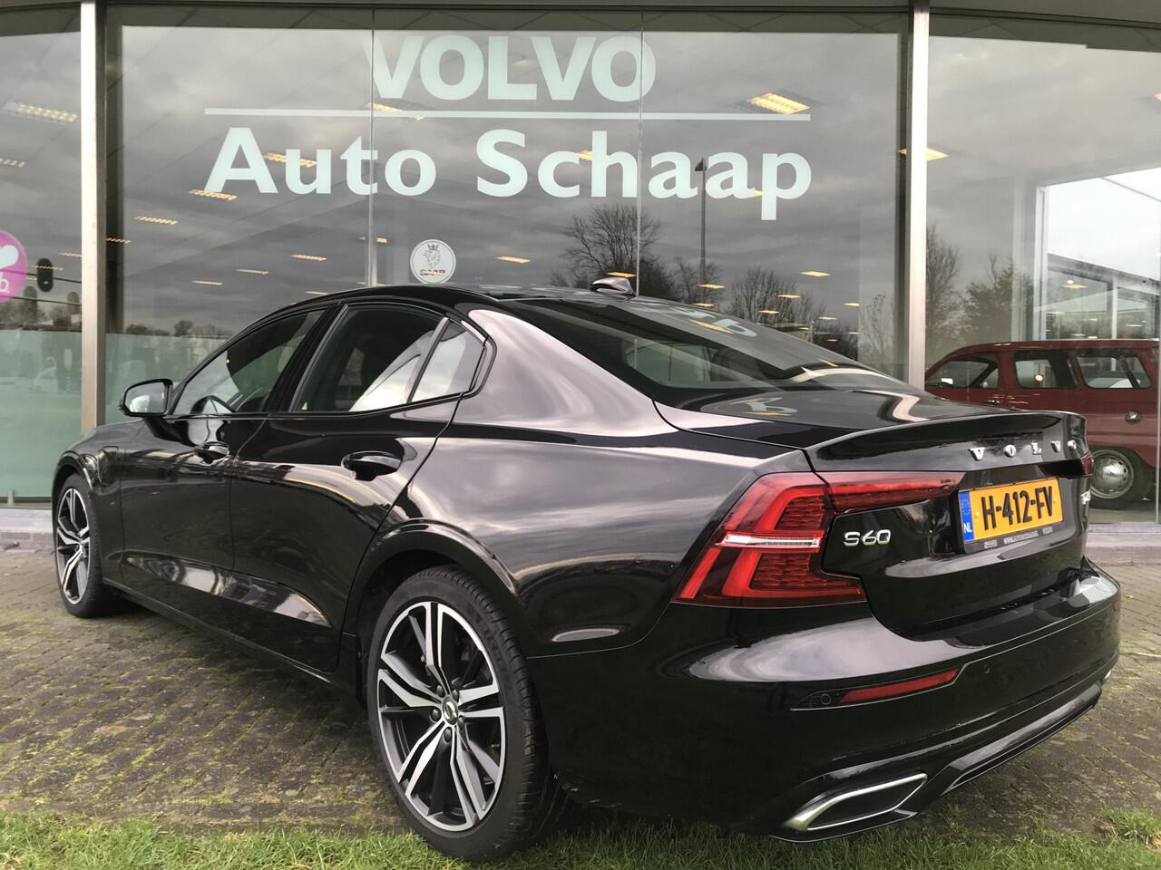 Volvo S60 2.0 T6 AWD Twin Engine R-Design | Rijklaar incl 12 mnd Bovag | Stoelverwarming Keyless Camera Adaptieve cruise