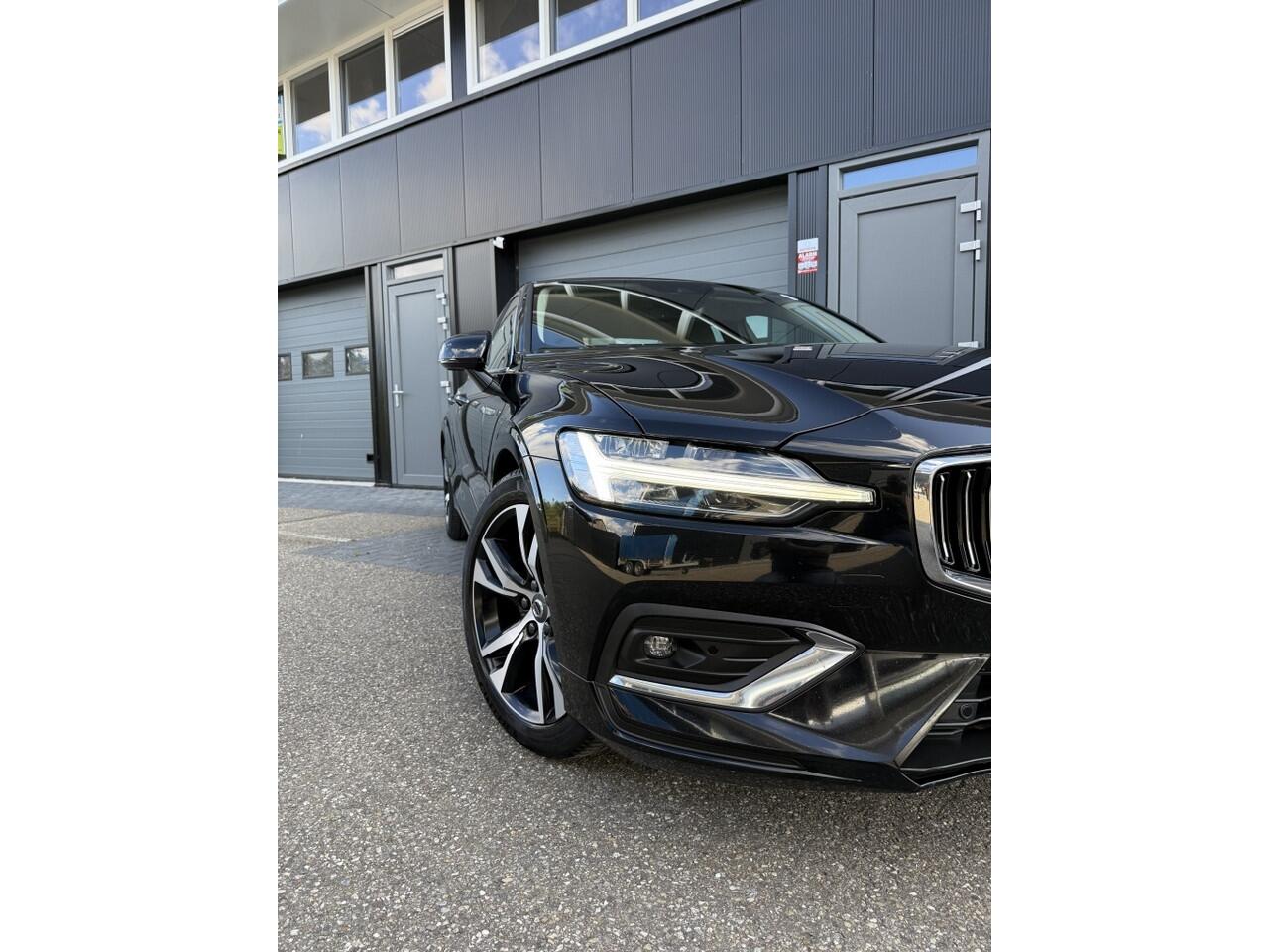 Volvo S60 2.0 B4 Inscription Stoel, Stuur- én Voorruitverw, Keyless, Cam