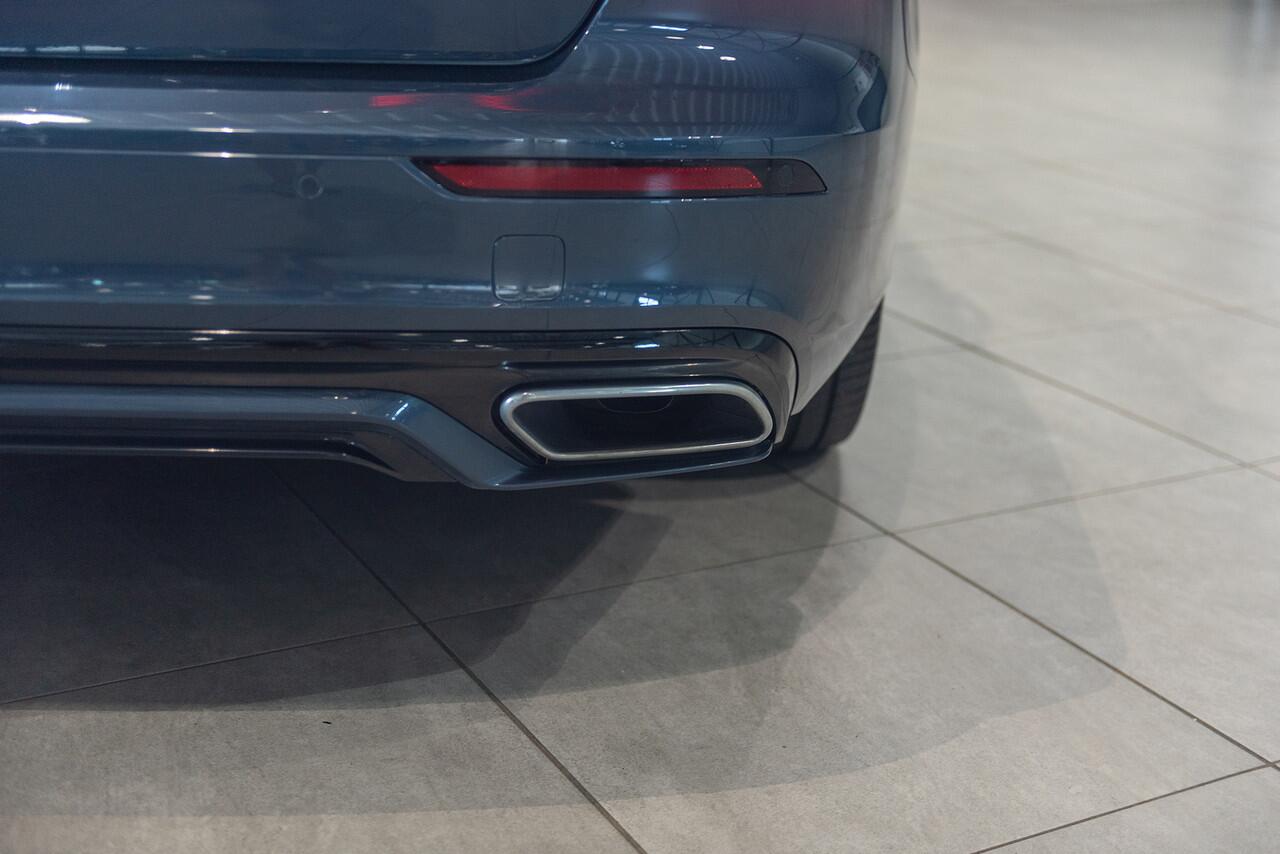 Volvo S60 T6 Aut. Plug-in Hybrid R-Design Leder ACC 360Camera 340pk