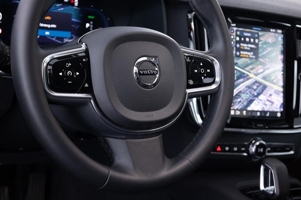 Volvo S90 T8 AWD Recharge Plus Bright | LEDER |