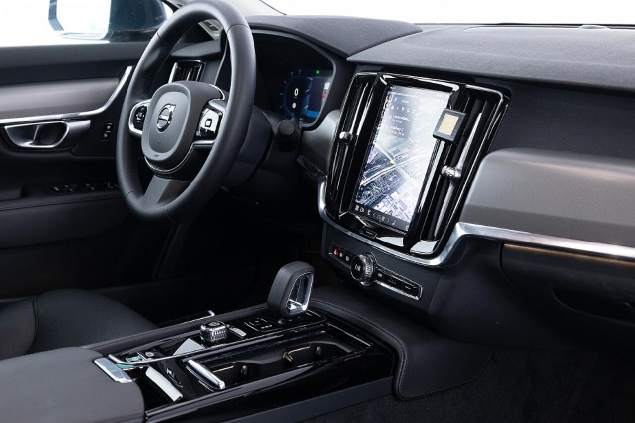 Volvo S90 T8 AWD Recharge Plus Bright | LEDER |