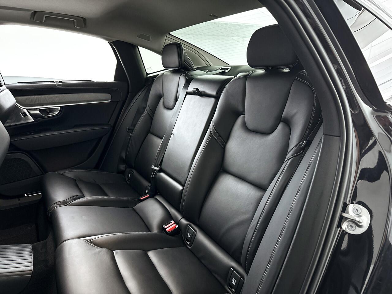 Volvo S90 T8 Aut. AWD Ultimate Bright | Bowers & Wilkins | Panoramadak | Massage | 360° Camera | Stoel- en Stuurverwarming | Head- up display