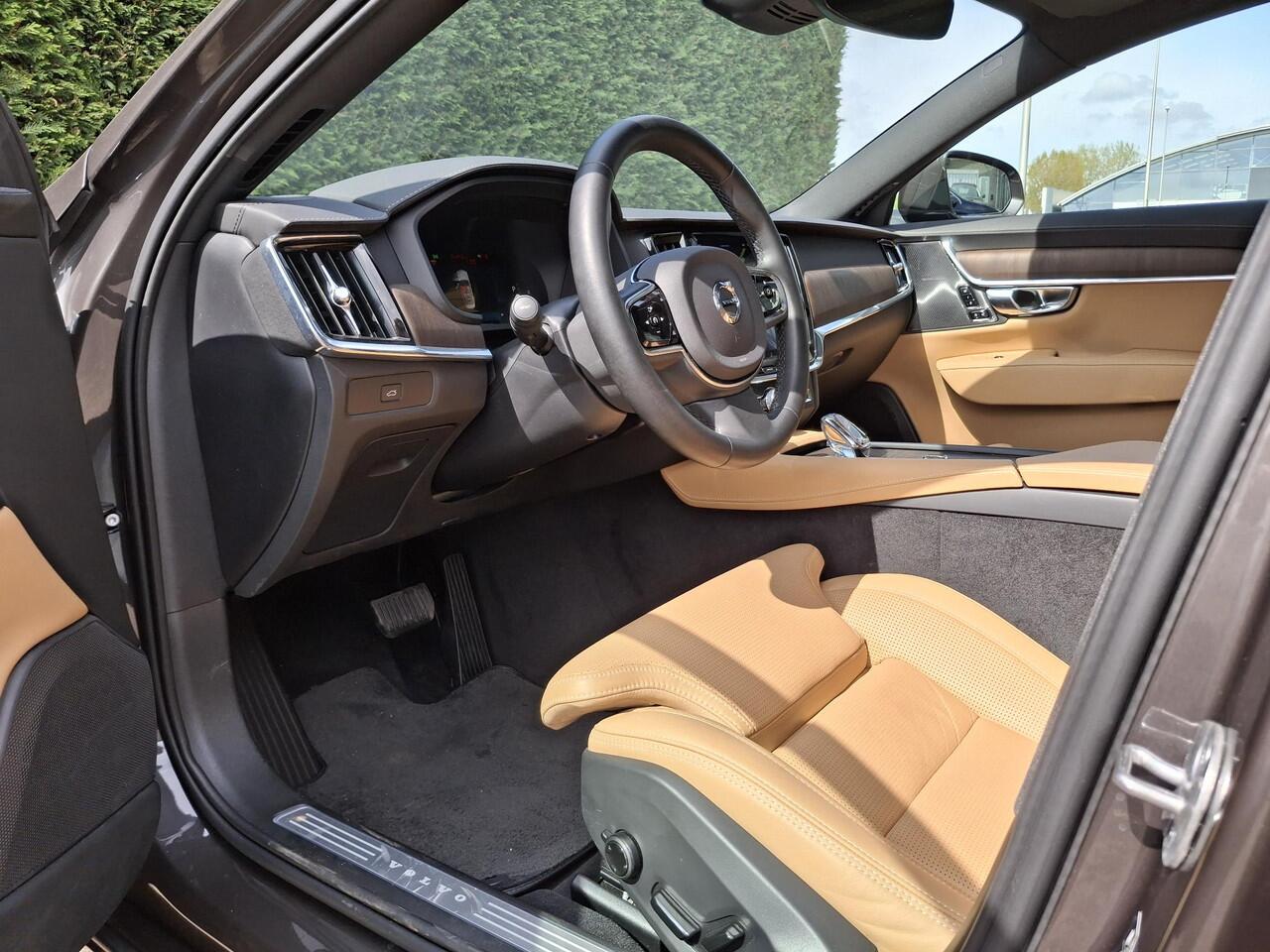 Volvo S90 B5 Ultimate Bright | Geventileerde/Verwarmde stoelen | 360° Camera | Panoramisch Schuif/Kanteldak