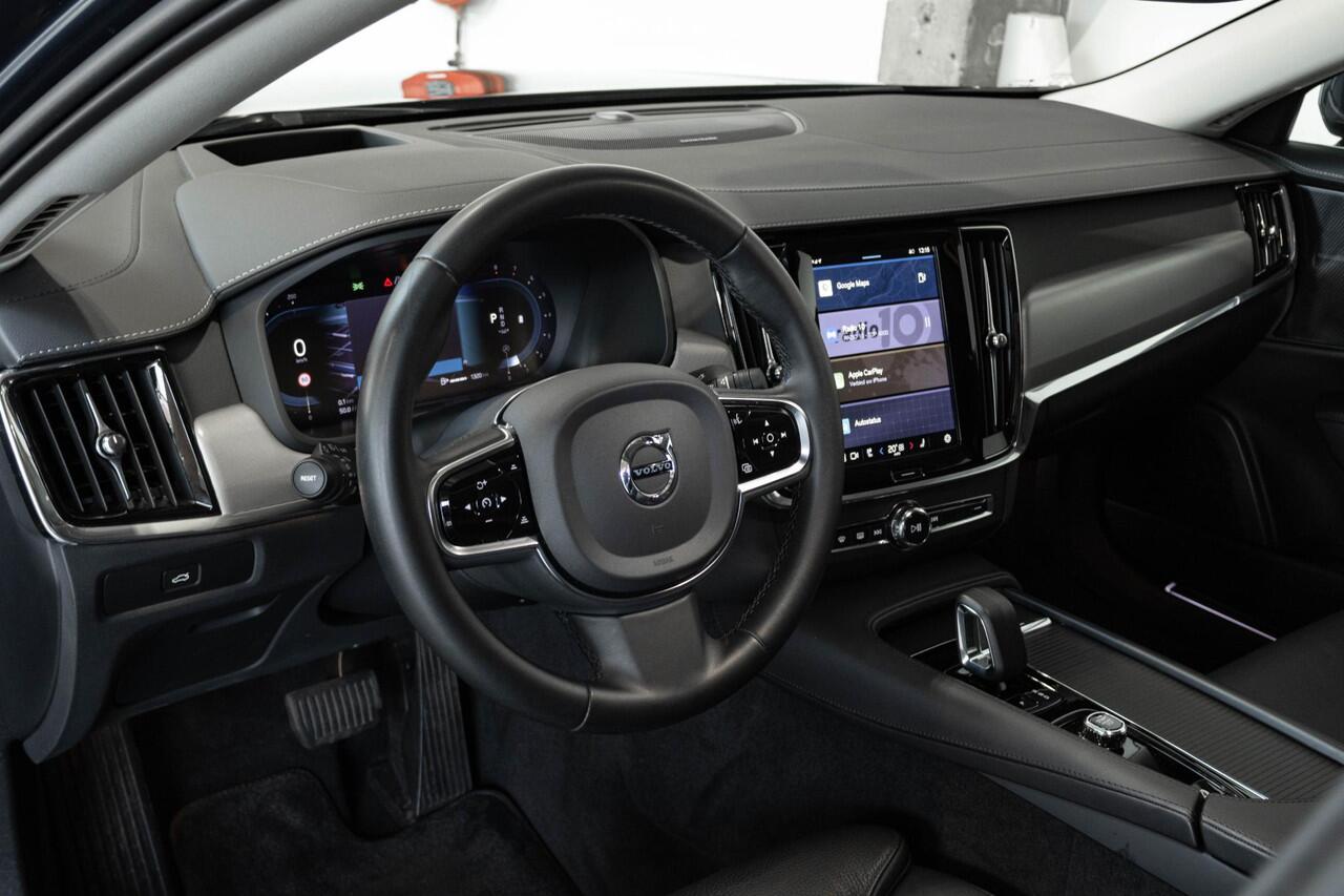 Volvo S90 B5 Automaat Ultimate | Schuif-/kanteldak| Premium audio by Harman Kardon | Verwarmbare voorstoelen achterbank en stuurwiel | Elektrisch bedienbare voorstoelen | Parkeercamera | Adaptieve Cruise Control | BLIS | 18 inch lichtmetalen velgen