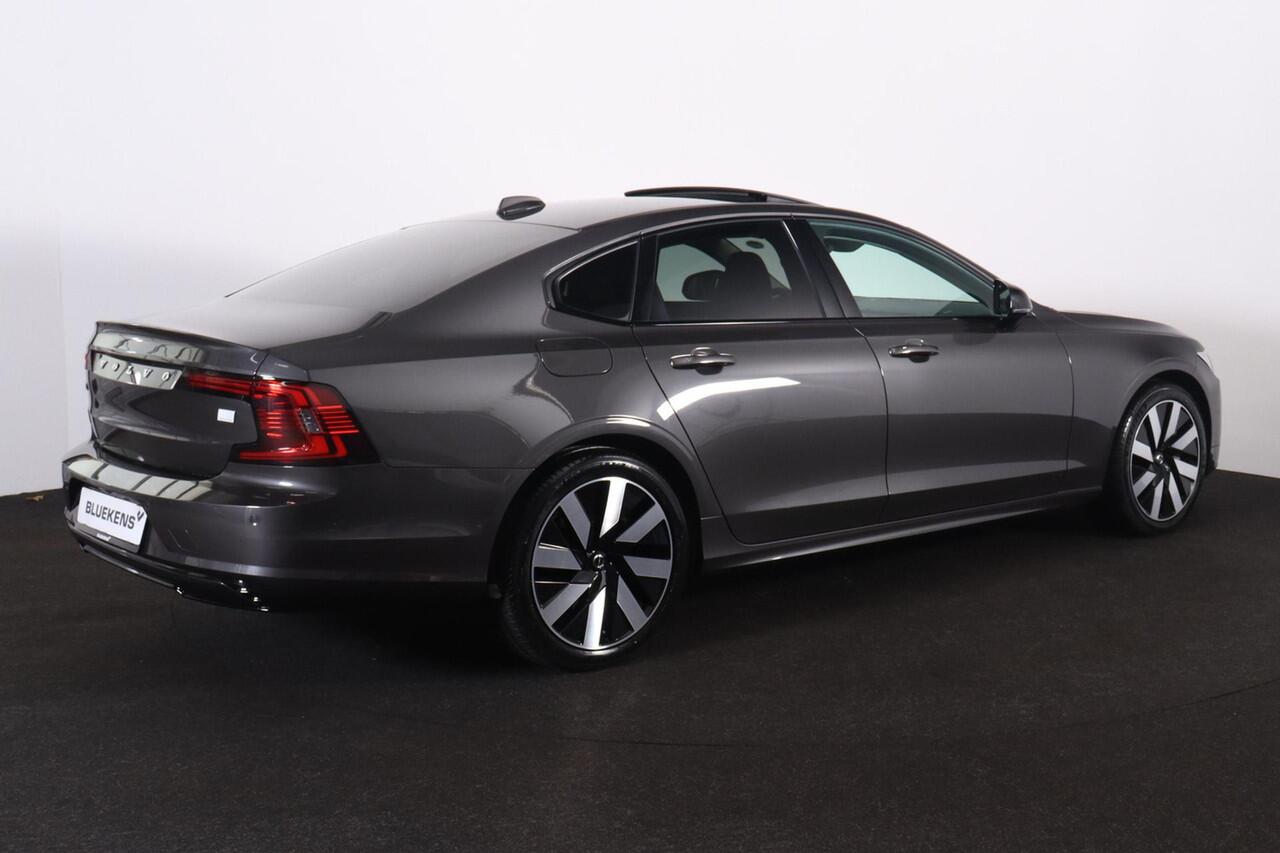 Volvo S90 T8 AWD Ultimate Dark - Schuif/kanteldak - IntelliSafe Assist & Surround - 360º Camera - Harman/Kardon audio - Adaptieve LED koplampen - Verwarmde voorstoelen, stuur & achterbank - Parkeersensoren voor & achter - Elektr. bedienb. voorstoelen met geheugen -