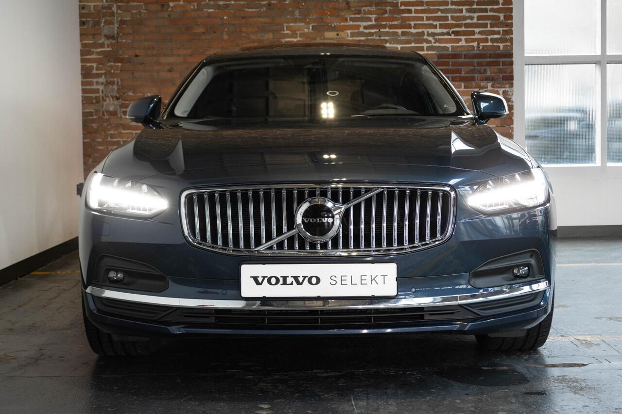 Volvo S90 B5 Automaat Ultimate | Schuif-/kanteldak| Premium audio by Harman Kardon | Verwarmbare voorstoelen achterbank en stuurwiel | Elektrisch bedienbare voorstoelen | Parkeercamera | Adaptieve Cruise Control | BLIS | 18 inch lichtmetalen velgen