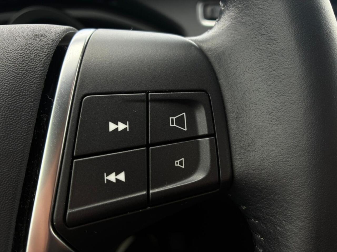 Volvo V40 1.5 T2 Polar [ lage kmstand Nap ]