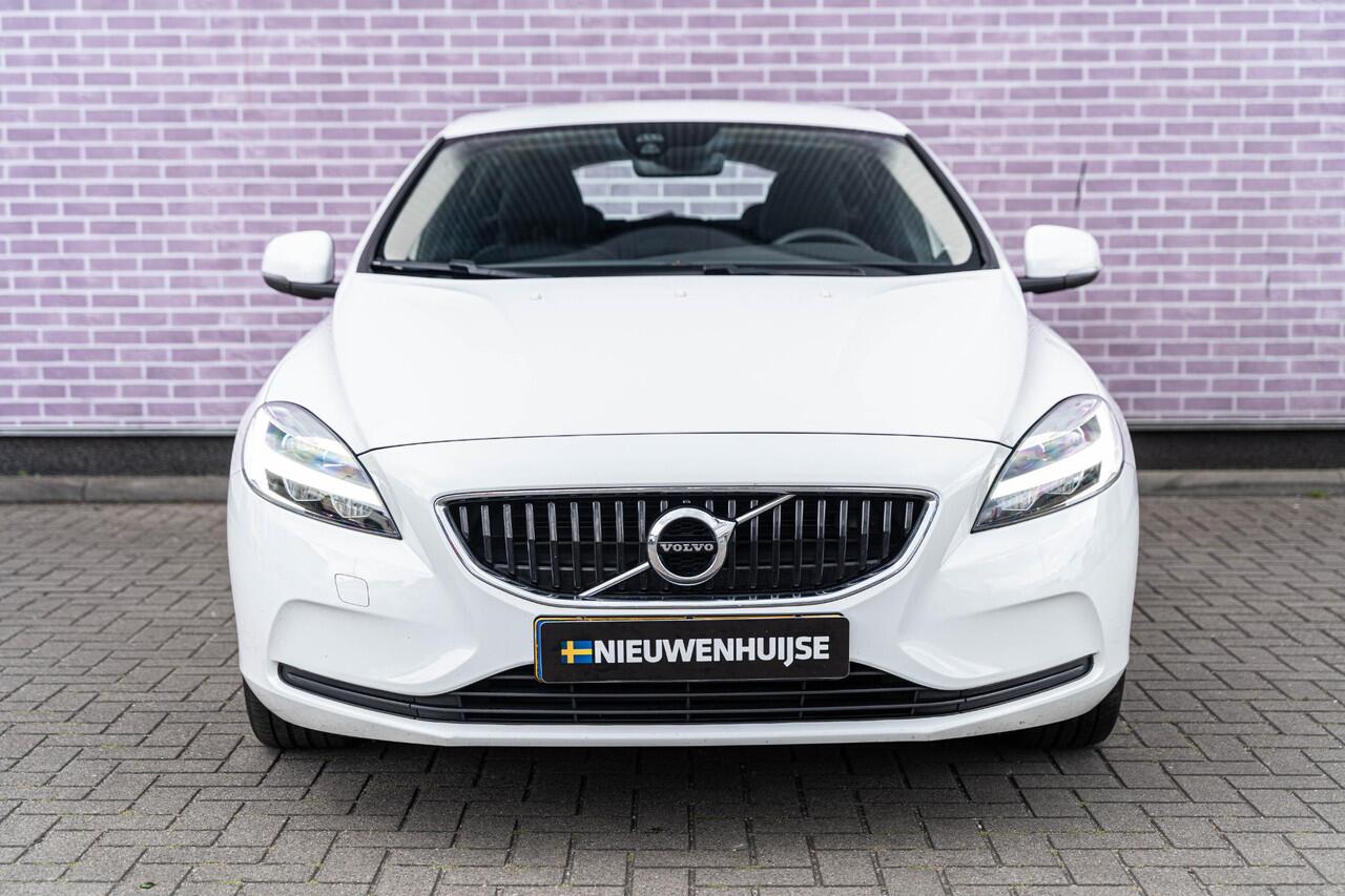 Volvo V40 1.5 T2 Polar+ | Automaat | Navi | Stoelverwarming | Park Assist | Cruise Control | High Performance Audio | Climate Control | Bluetooth | Volvo On Call | DAB |