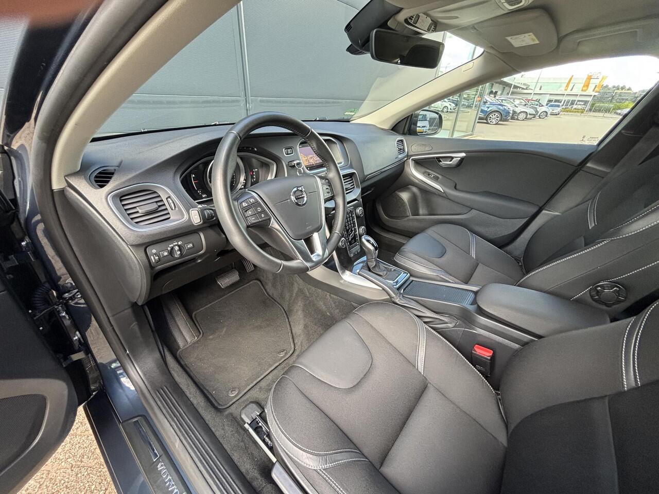 Volvo V40 1.5 T2 Polar+ | Automaat | Navigatie | Cruise