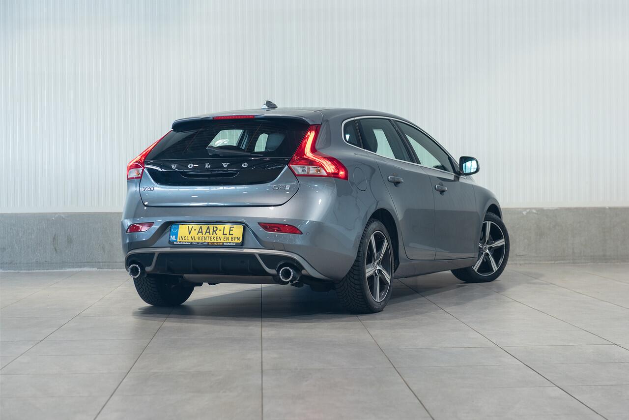 Volvo V40 D2 R-Design Stoelverwarming Navigatie 120pk