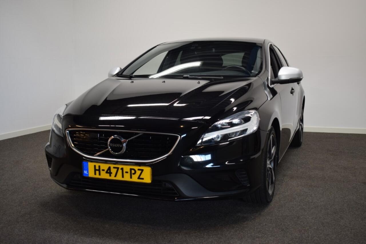 Volvo V40 T3 153pk AUT6 R-Design Polar+ Sport Trekhaak 1500kg/ Adapt. Cruise/ Pano/ Leer/ Stoelverw.