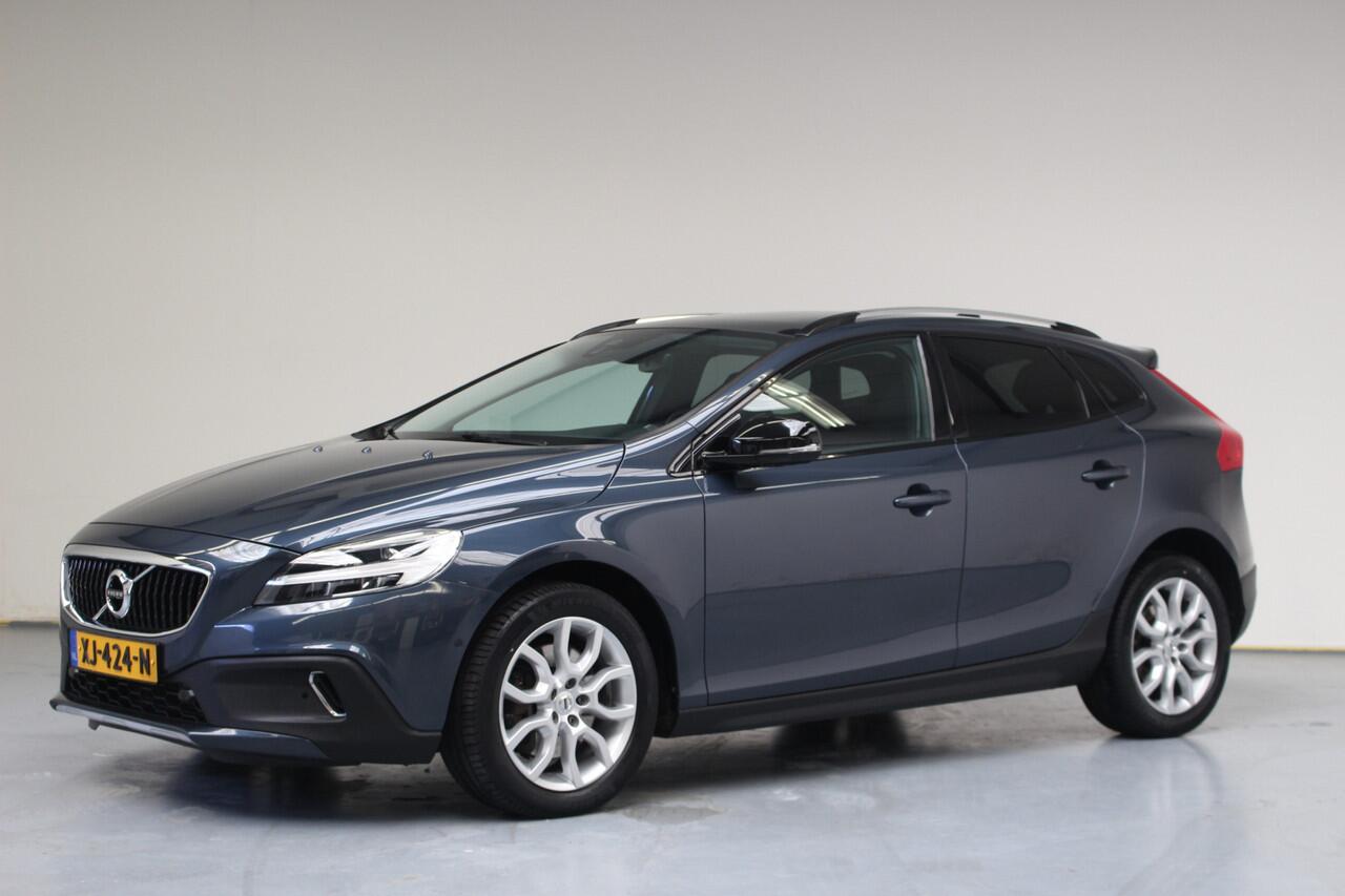 Volvo V40 CROSS COUNTRY T3 Polar+ Luxury | Rijklaarprijs | Pano dak | Harman Kardon |