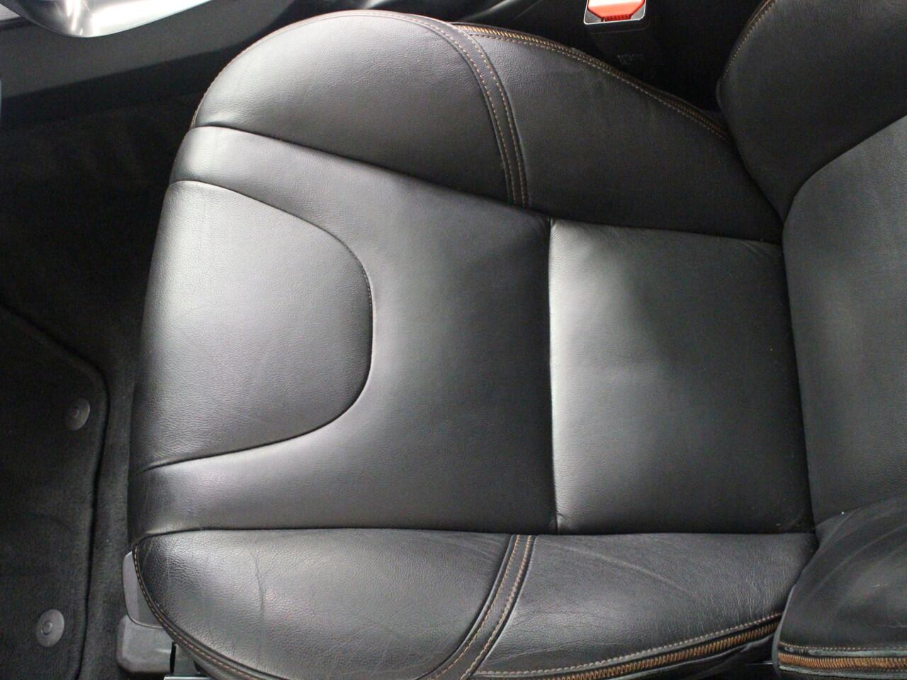 Volvo V40 CROSS COUNTRY T3 Polar+ Luxury | Rijklaarprijs | Pano dak | Harman Kardon |