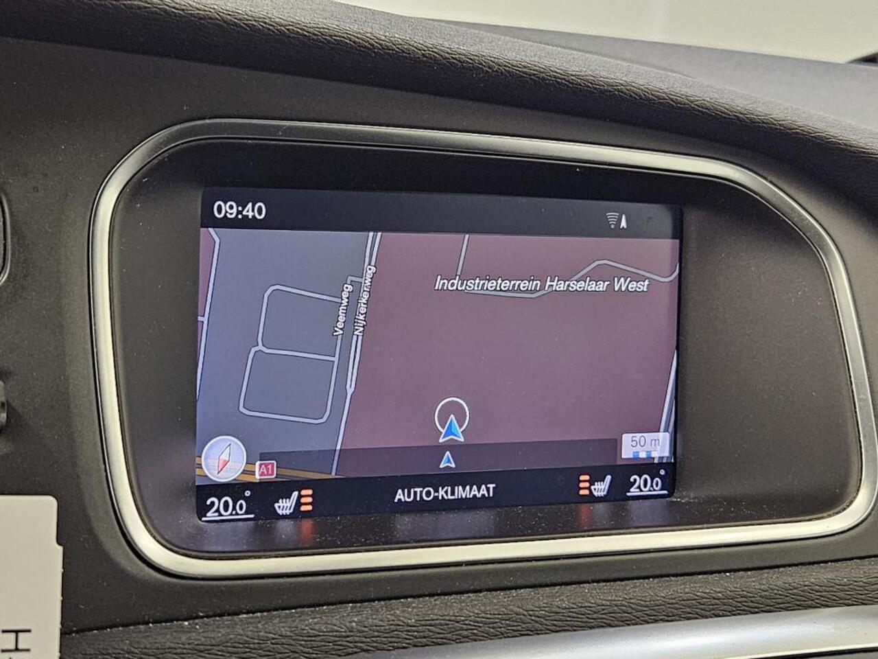 Volvo V40 1.5 T3 Polar+ Sport | Panoramadak | Harman/Kardon | Keyless entry | Standkachel | Stoel verwarming | DAB | Parkeercamera |