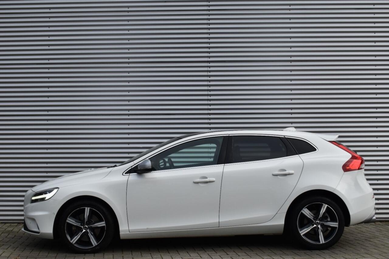 Volvo V40 1.5 T3 AUT. POLAR+ SPORT / HARMAN/KARDON / AFN. HAAK