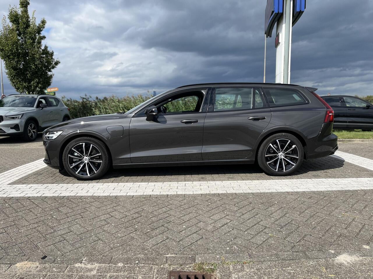 Volvo V60 T6 Plug-in hybrid AWD Plus Dark | 360 Camera | Memoryseats | Trekhaak |