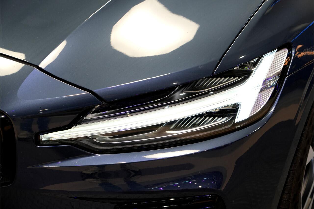 Volvo V60 2.0 T6 AWD 250kW/340pk Aut8 Recharge R-Design PANORAMADAK + HARMAN/KARDON + SPORTSTOELEN MET MEMPORY + 360 CAMERA + ADAPT.CRUISE + BLIS + LANE ASSIST + PILOT ASSIST + KEYLESS ENTRY&GO + HEAD-UP + ON-CALL + PARKSENSOREN + 18" LM-VELGEN!!