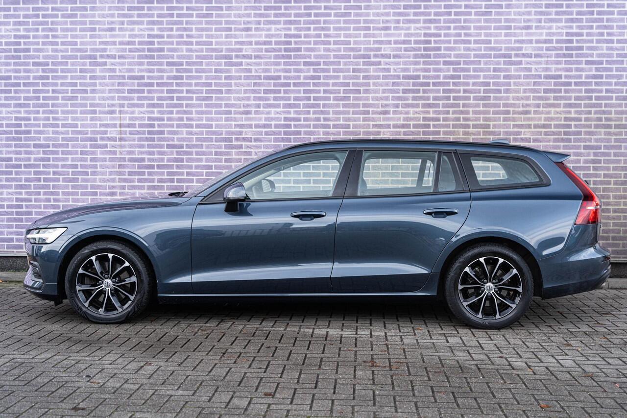 Volvo V60 2.0 B3 Momentum Advantage | Adaptieve Cruise Control | Trekhaak | Stoel-/Stuurverwarming | Parkeercamera | Navigatie | Apple CarPlay & Android Auto |