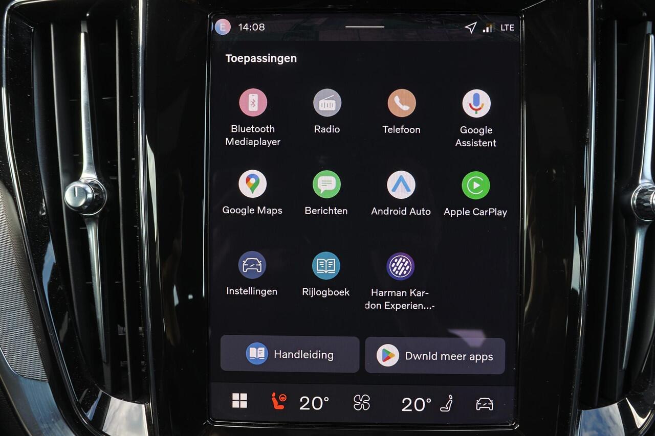 Volvo V60 T6 Plug-in hybrid AWD Plus Dark - IntelliSafe Assist & Surround - Parkeercamera achter - Verwarmde voorstoelen, stuur & achterbank - Parkeersensoren voor & achter - Elektr. bedienb. voorstoelen met geheugen - 19' LMV