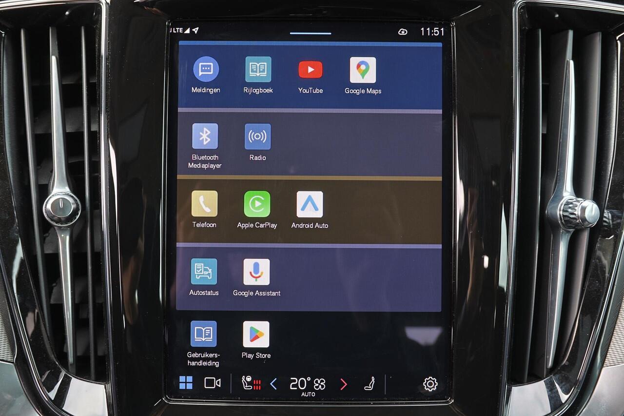 Volvo V60 T6 Recharge AWD Essential - IntelliSafe Assist & Surround - Parkeercamera achter - Verwarmde voorstoelen, stuur & achterbank - Parkeersensoren voor & achter - High Performance audio - 19' LMV