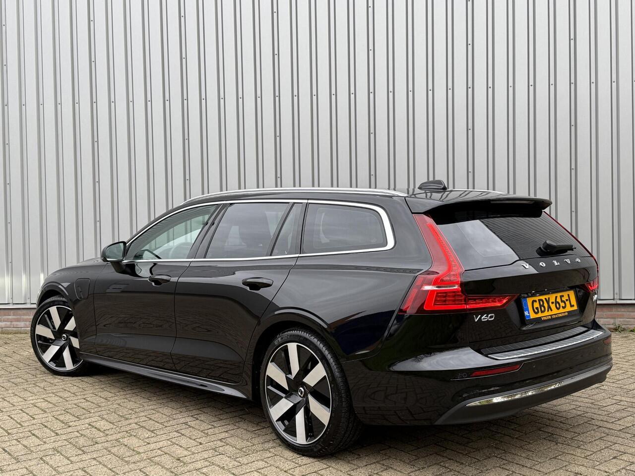 Volvo V60 2.0 T6 Plug-in hybrid AWD Essential Edition | Stuur en stoelverwarming V+A | Pilot Assist & ACC | Styling kit sideskirts |