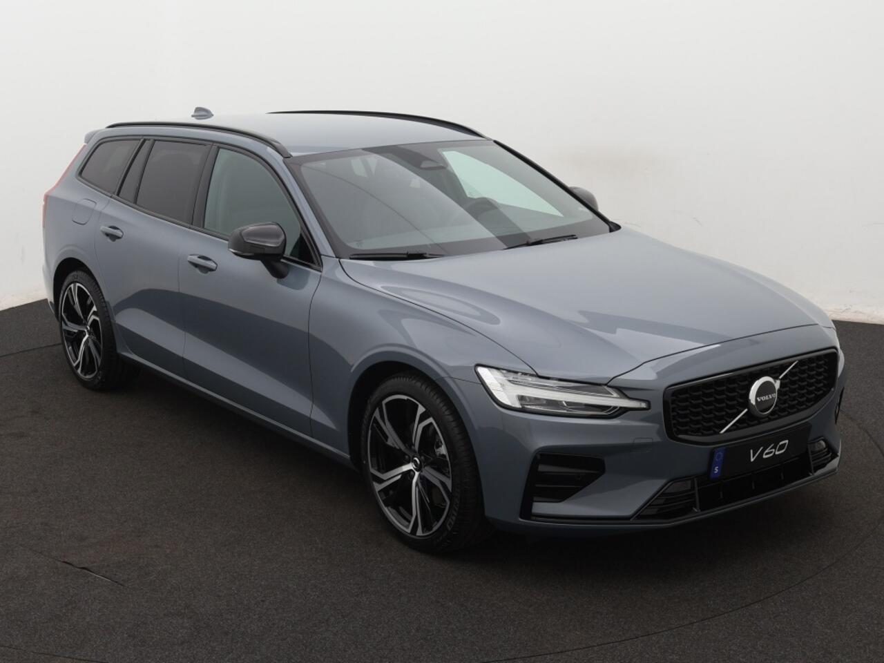 Volvo V60 2.0 B3 Plus Dark | Sportstoelen | Zwarte hemel | Camera