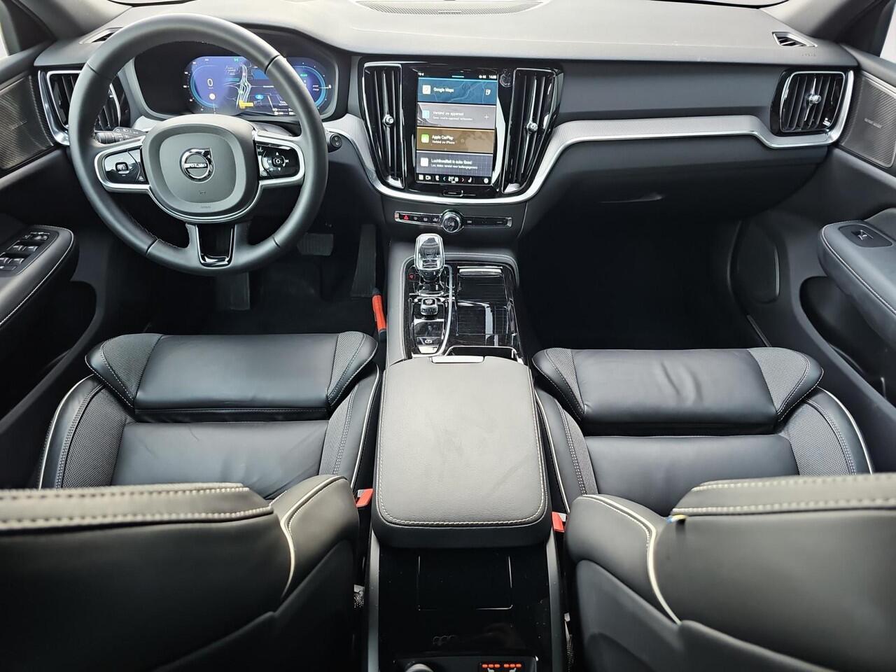 Volvo V60 2.0 T6 Plug-in hybrid AWD Plus Dark | Harman/Kardon audio | Trekhaak | Sportstoelen | 360 graden camera |